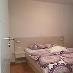 Modern * Makarska