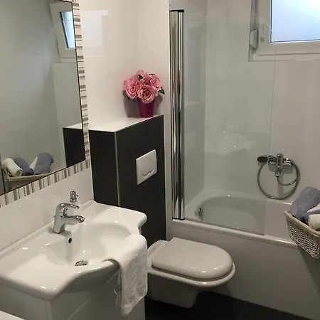 Modern דירה