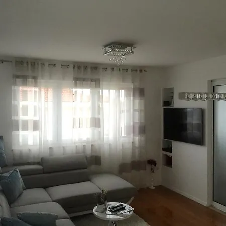דירה Modern מאקרסקה